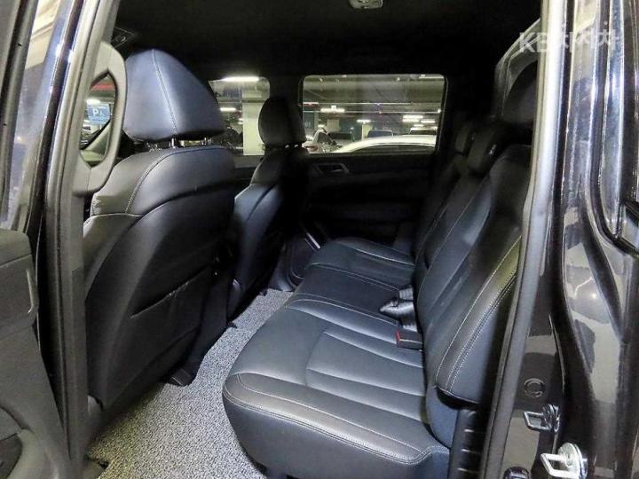 KG Mobility (Ssangyong) Rexton Sport Khan 2.2 2WD Expedition 8