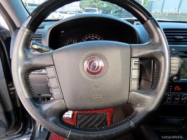 Kia Mohave 4WD KV300 Top Model 9