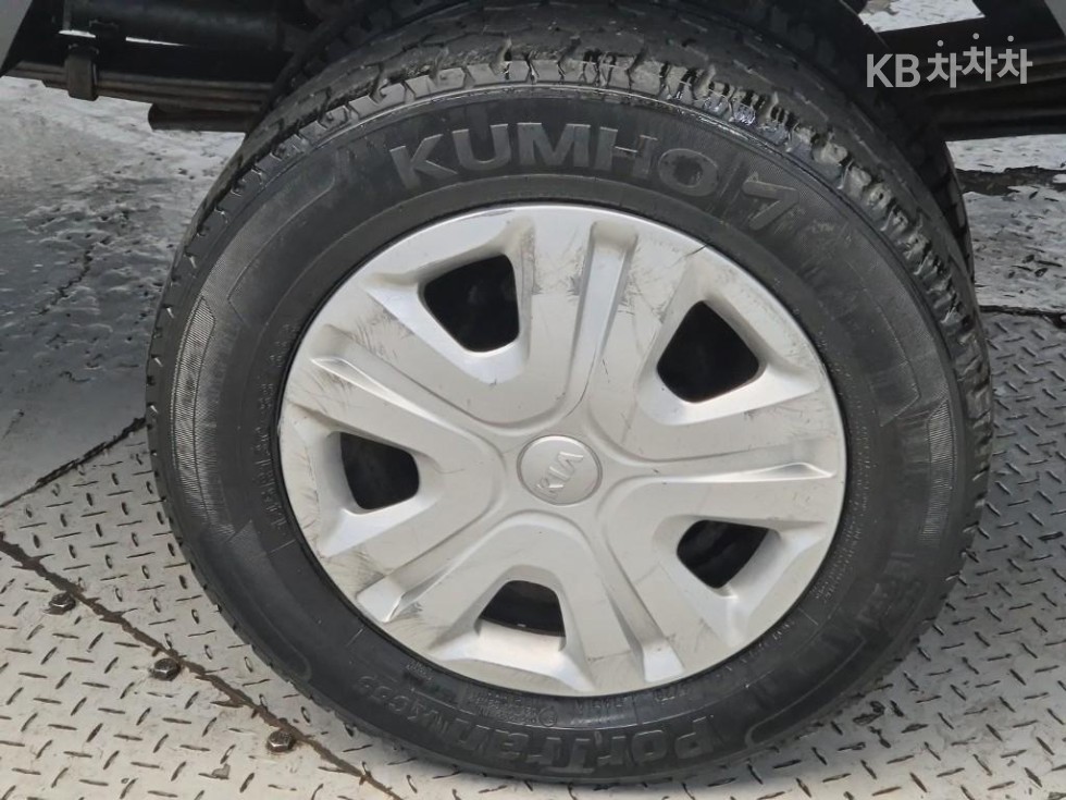 2019 - kia bongo iii