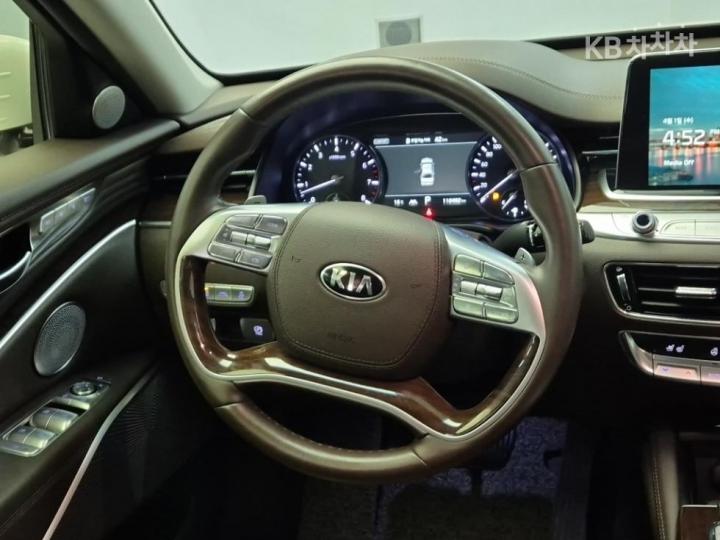 Kia K9 The 3.8 GDI AWD Platinum Ⅱ 10