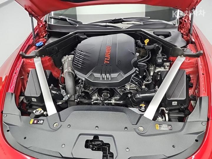 Kia Stinger Meister 3.3 Gasoline Turbo 4WD Acro Edition 6