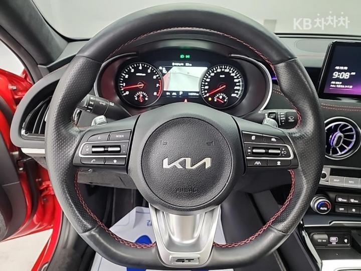 Kia Stinger Meister 3.3 Gasoline Turbo 4WD Acro Edition 10