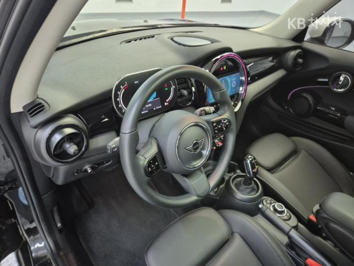 Mini Cooper 3 Duo 1.5 Classic Plus Base Type 8