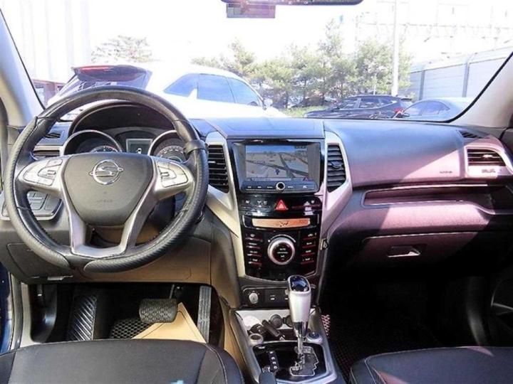 KG Mobility (Ssangyong) Tivoli Gasoline VX 8