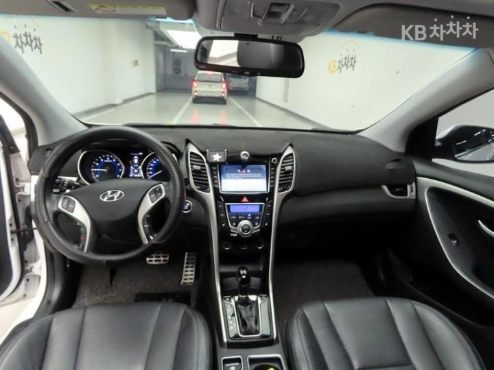 Hyundai i30 New 1.6 GDI Extreme 7