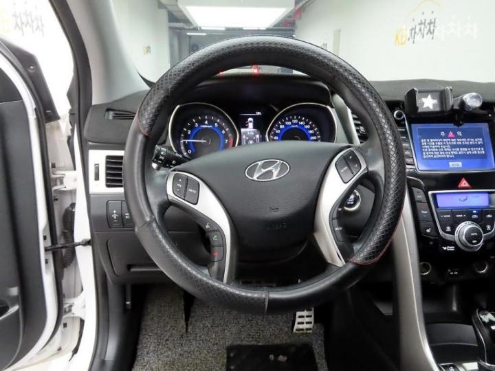 Hyundai i30 New 1.6 GDI Extreme 8