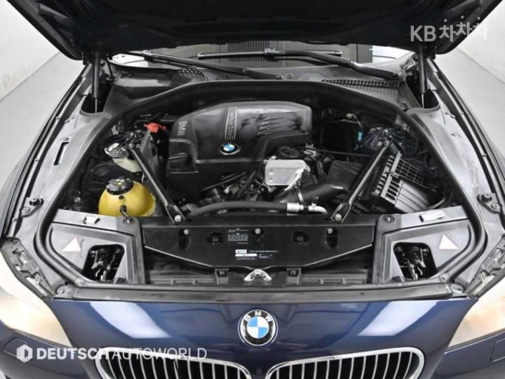 BMW 5 Series New 528i F10 2010-2016 7