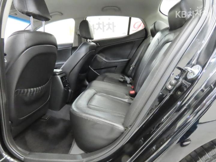 Kia K5 2.0 LPI Deluxe 7