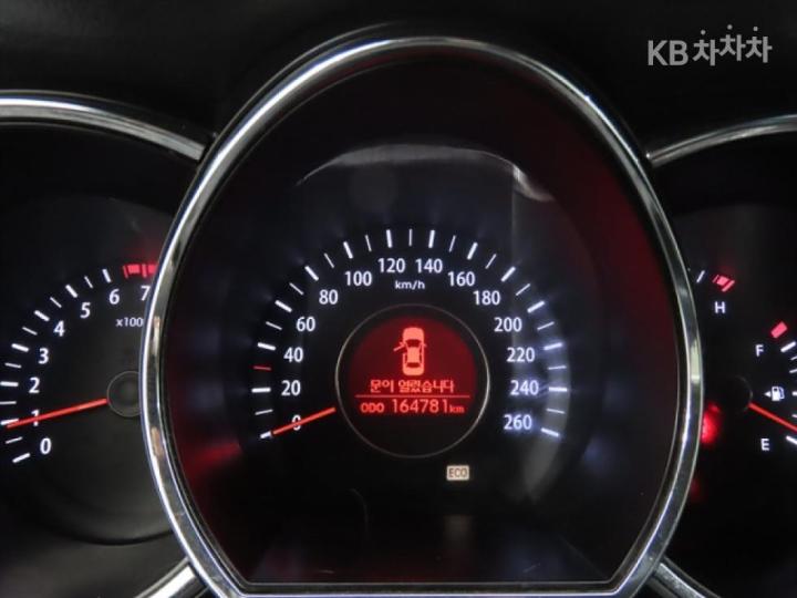 Kia K5 2.0 LPI Deluxe 10