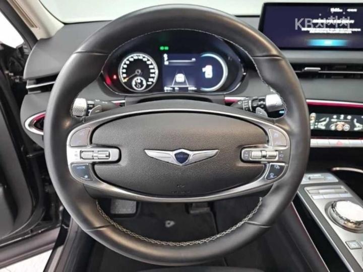 Genesis GV70 Gasoline 2.5T 2WD 7