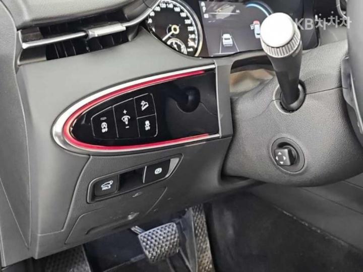 Genesis GV70 Gasoline 2.5T 2WD 10