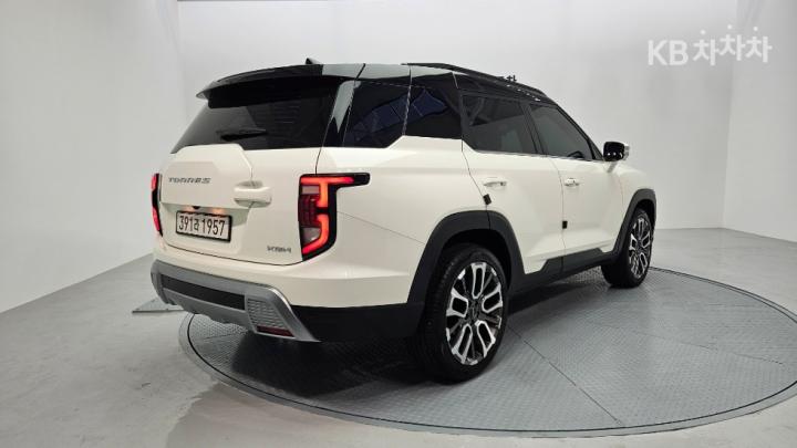 KG Mobility (Ssangyong) Torres J100 Gasoline Turbo 1.5 2WD T7 5