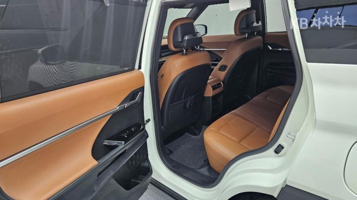 KG Mobility (Ssangyong) Torres J100 Gasoline Turbo 1.5 2WD T7 9