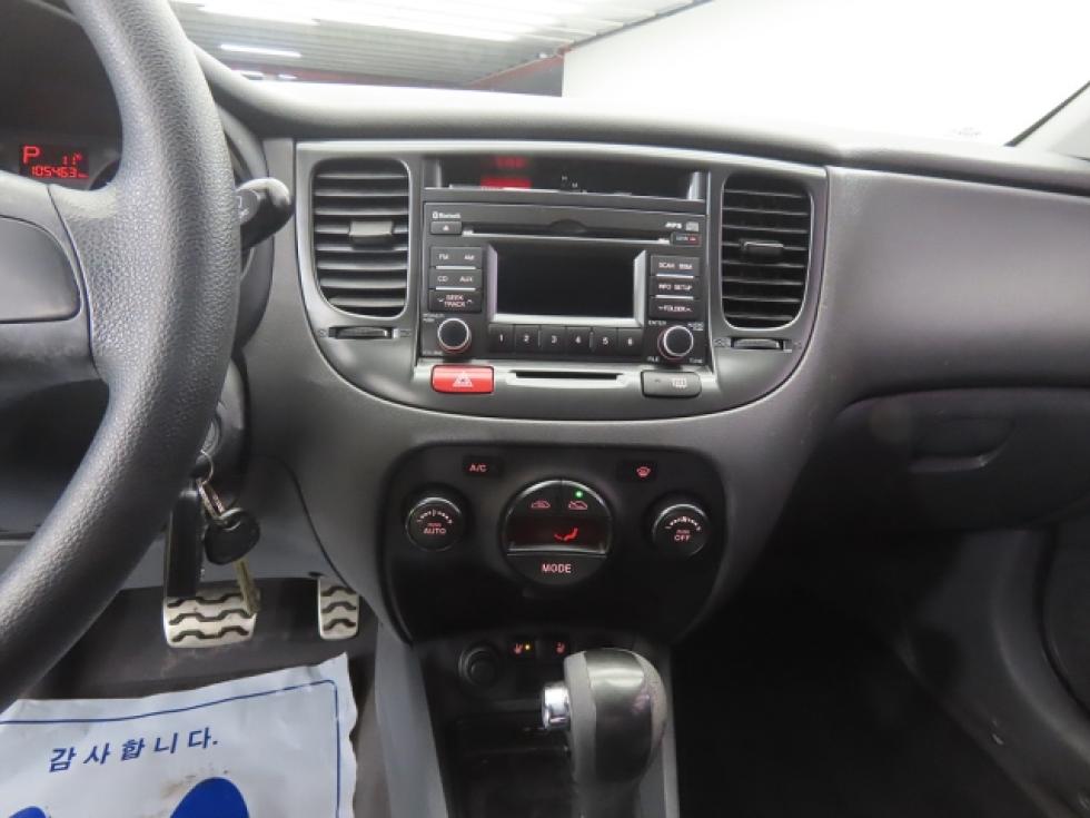 2010 - kia pride