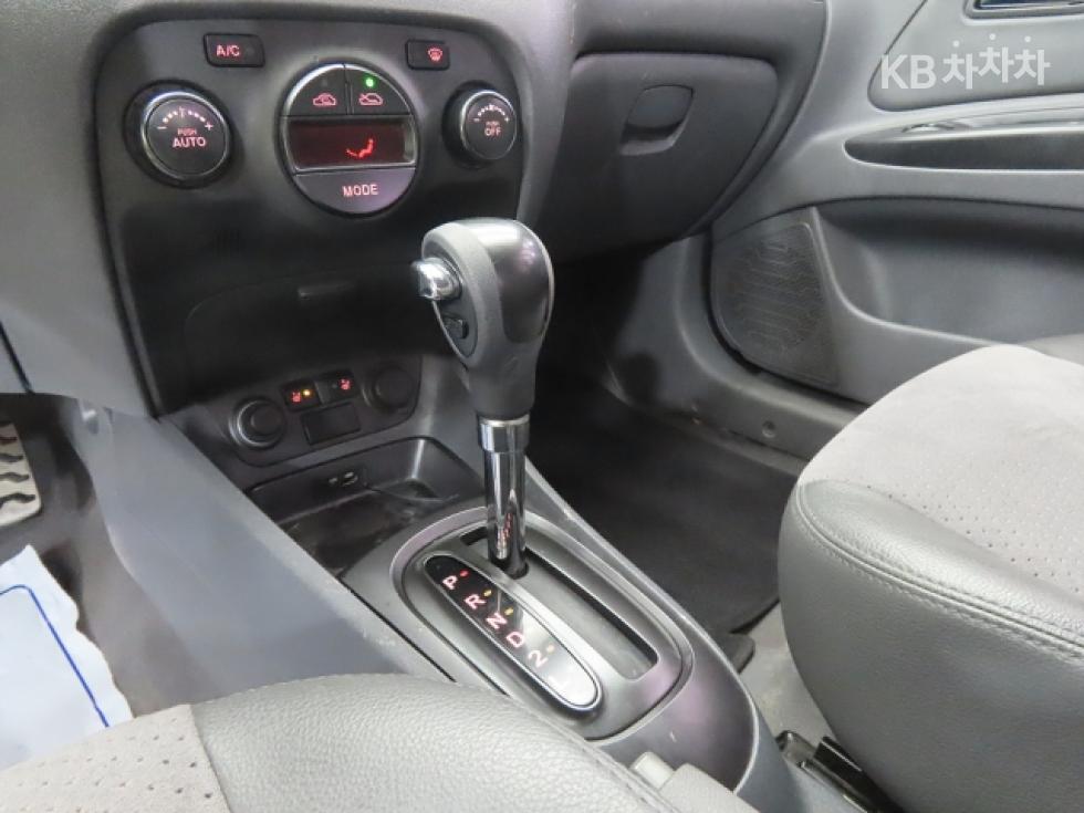 2010 - kia pride