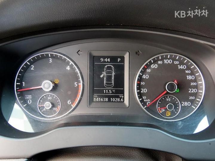 Volkswagen Jetta New 2.0 TDI 11 year ~ now 10