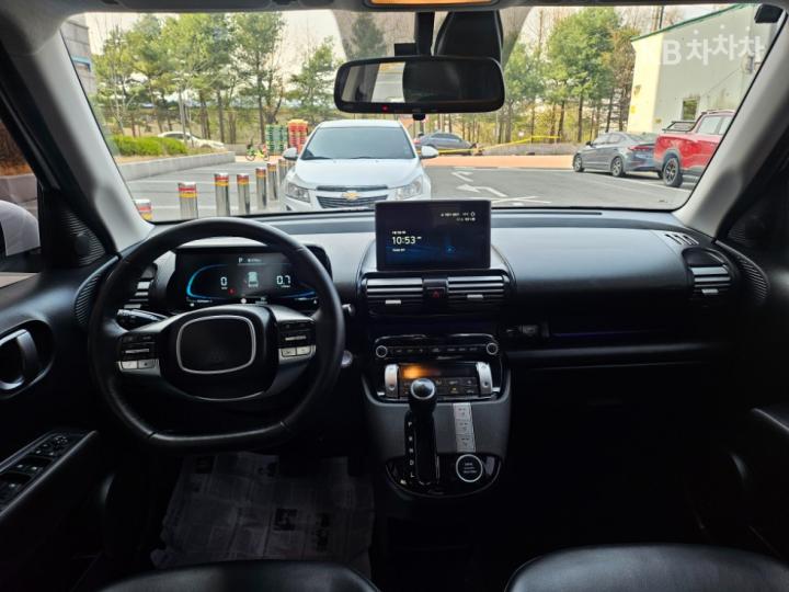 Hyundai Casper 1.0 Gasoline Inspiration 8