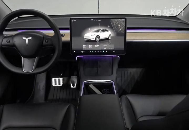 Tesla Model Y RWD Base Type 7