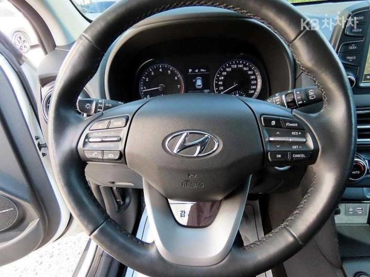 Hyundai Kona 1.6 Turbo Modern Pop 9
