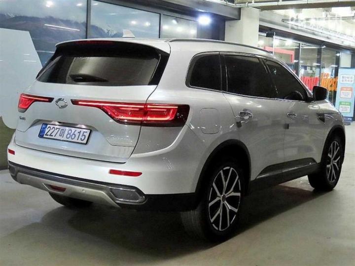 Renault QM6 2.0 LPe 2WD RE Signature 5