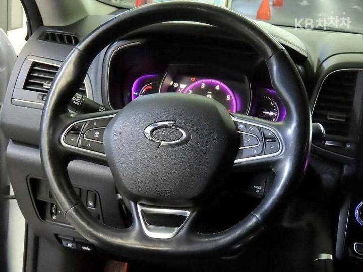 Renault QM6 2.0 LPe 2WD RE Signature 9