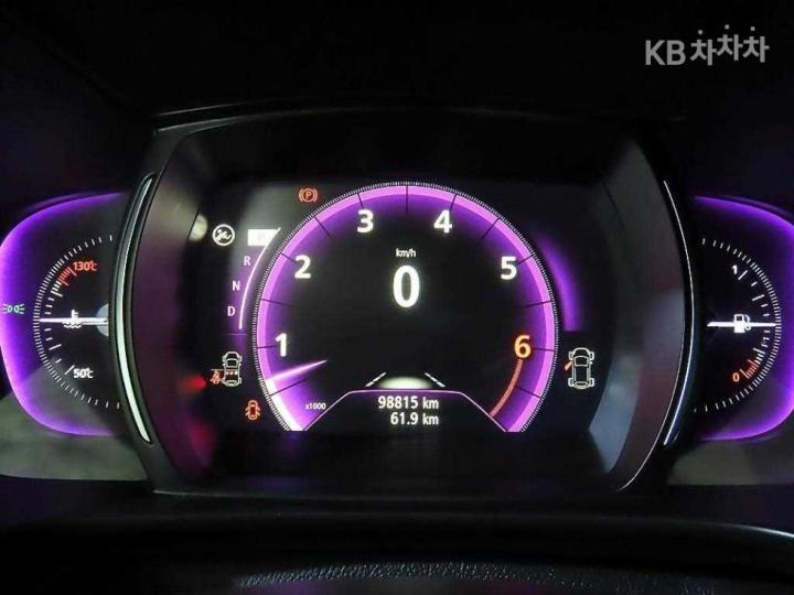 Renault QM6 2.0 LPe 2WD RE Signature 10