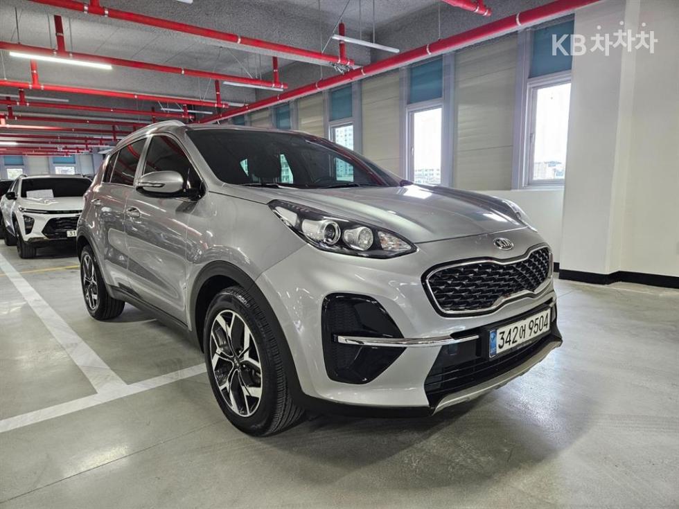 2021 - kia sportage