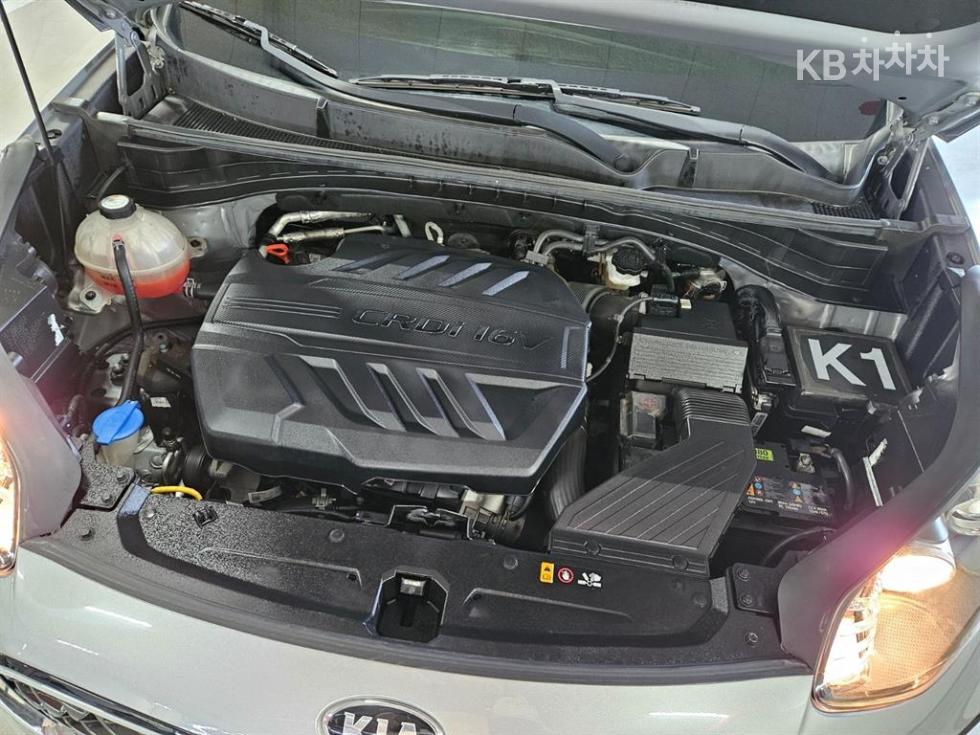 2021 - kia sportage