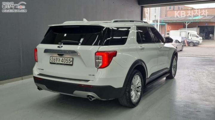 Ford Explorer Gasoline Turbo 2.3 AWD Limited 3