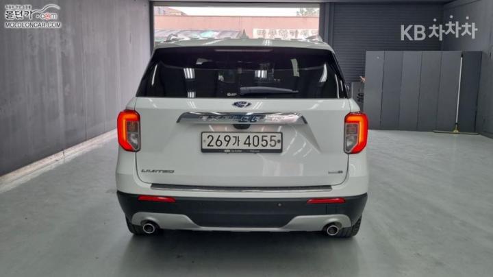 Ford Explorer Gasoline Turbo 2.3 AWD Limited 5