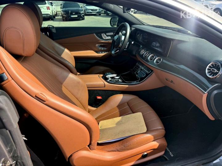 Mercedes-Benz E-Class W213 E450 4MATIC Coupe Base Type 9