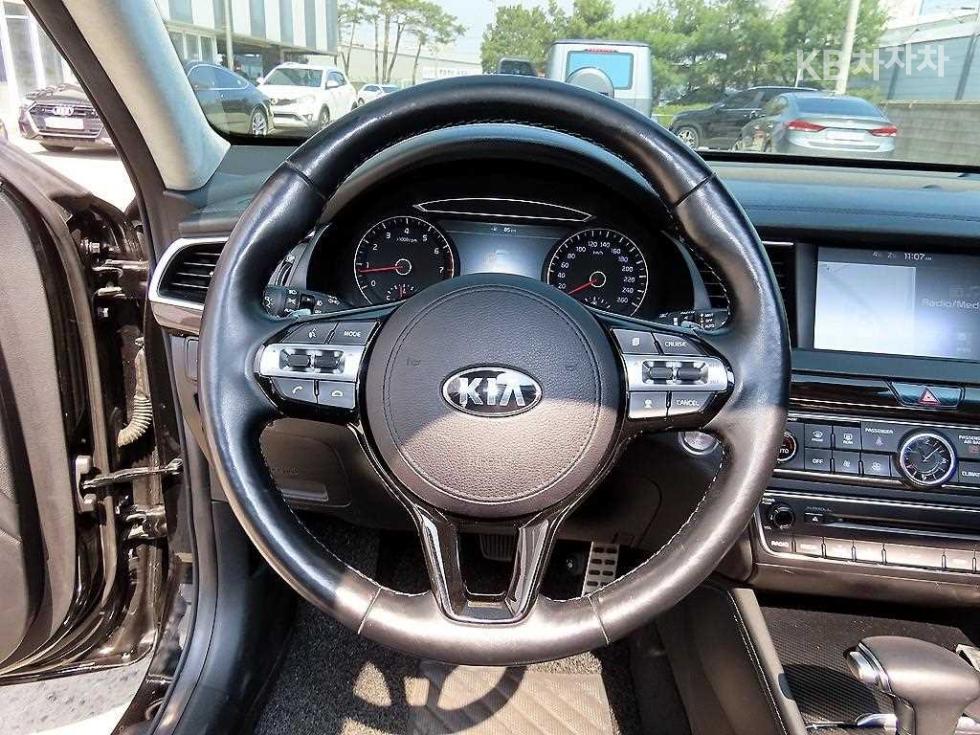 2018 - kia k7