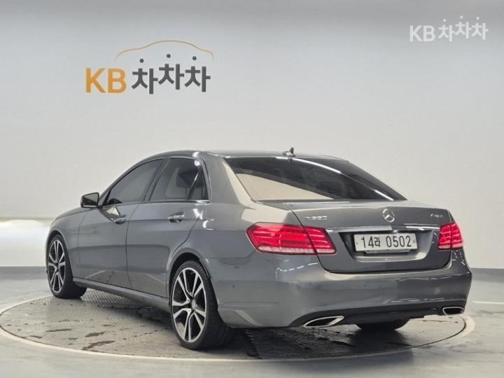 Mercedes-Benz E-Class New E220 BlueTEC Avantgarde Sport W214 3