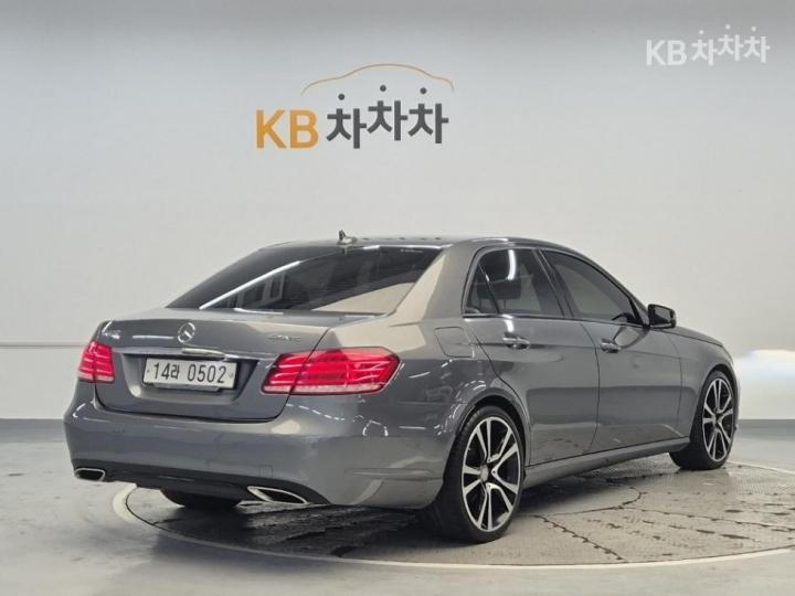 Mercedes-Benz E-Class New E220 BlueTEC Avantgarde Sport W214 4