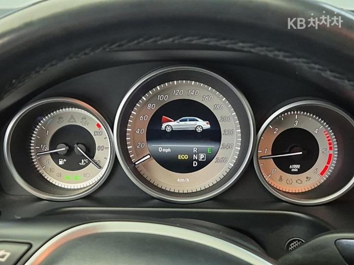 Mercedes-Benz E-Class New E220 BlueTEC Avantgarde Sport W214 7