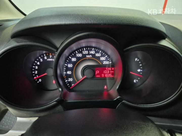 Kia Ray 1.0 Gasoline Luxury 7