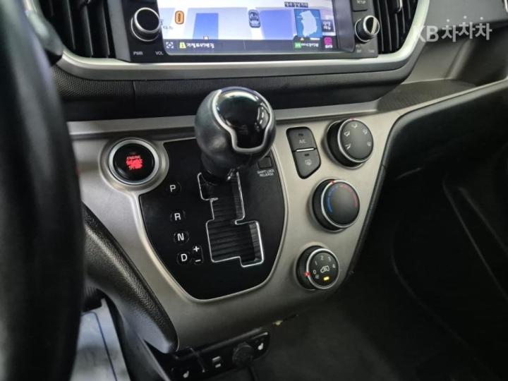 Kia Ray 1.0 Gasoline Luxury 9