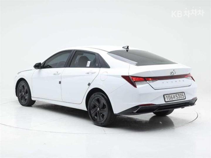 Hyundai Avante Hybrid CN7 Modern 5