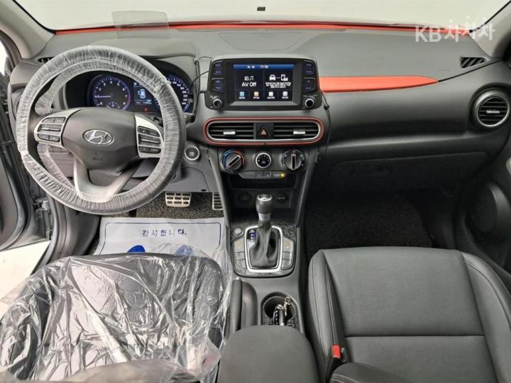 Hyundai Kona 1.6 Turbo Modern 7