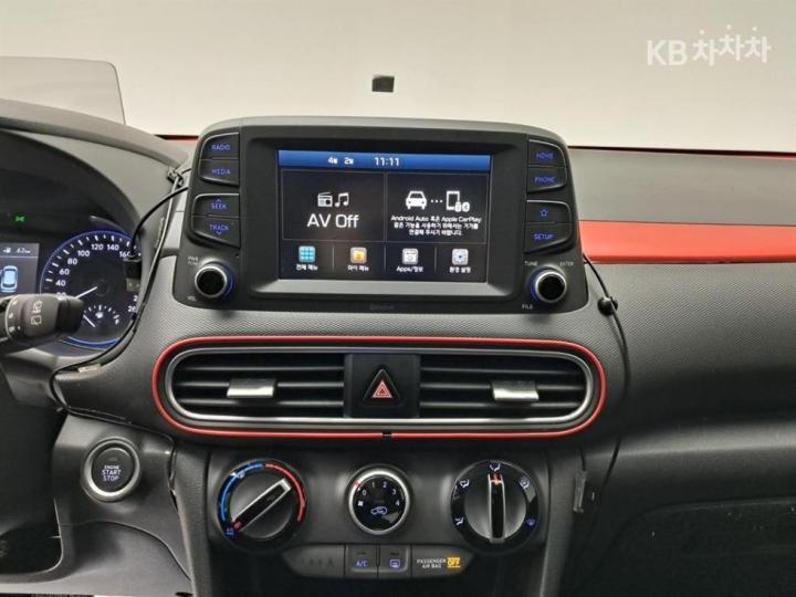 Hyundai Kona 1.6 Turbo Modern 10