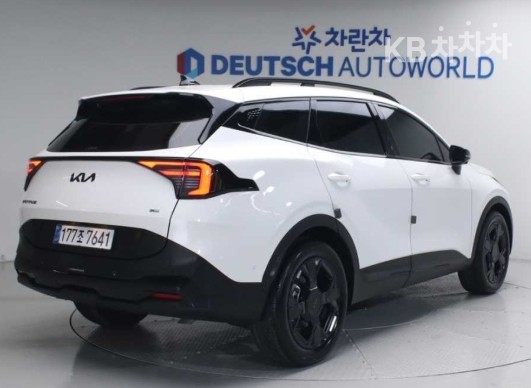 2025 - kia sportage