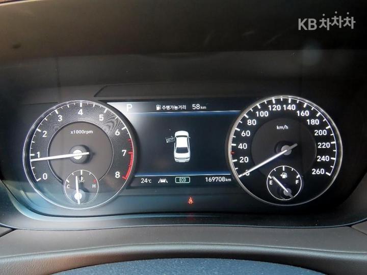 Genesis G90 3.3T GDi AWD Luxury 10