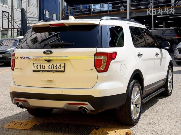 Ford Explorer New 2.3 EcoBoost 4WD Limited 5