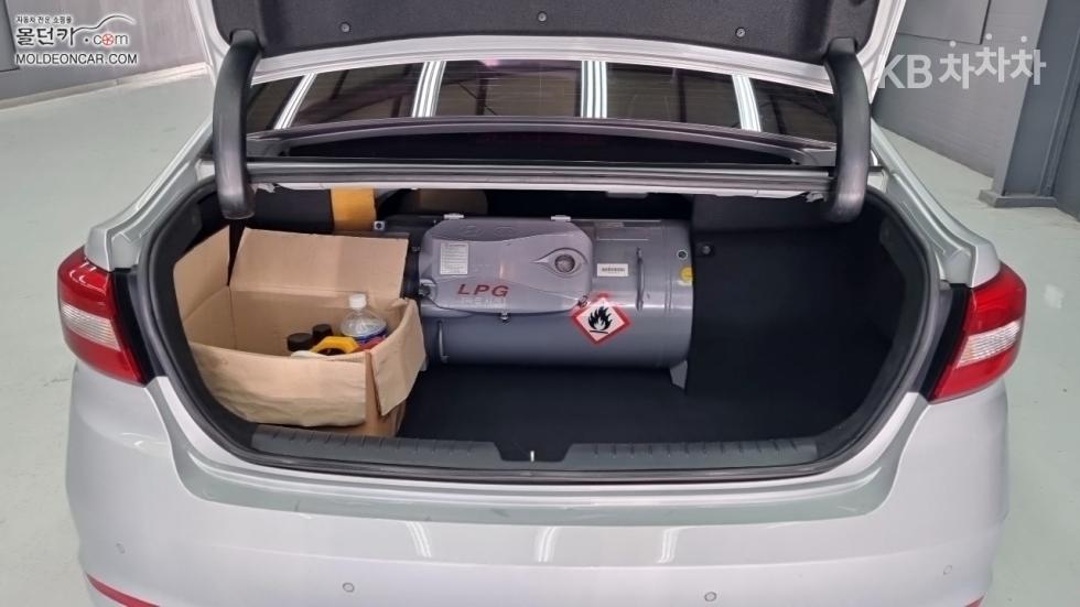 Hyundai Sonata — miniaturë 18