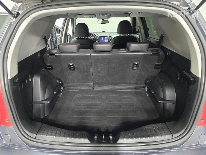 KG Mobility (Ssangyong) Tivoli Air 2WD IX 7