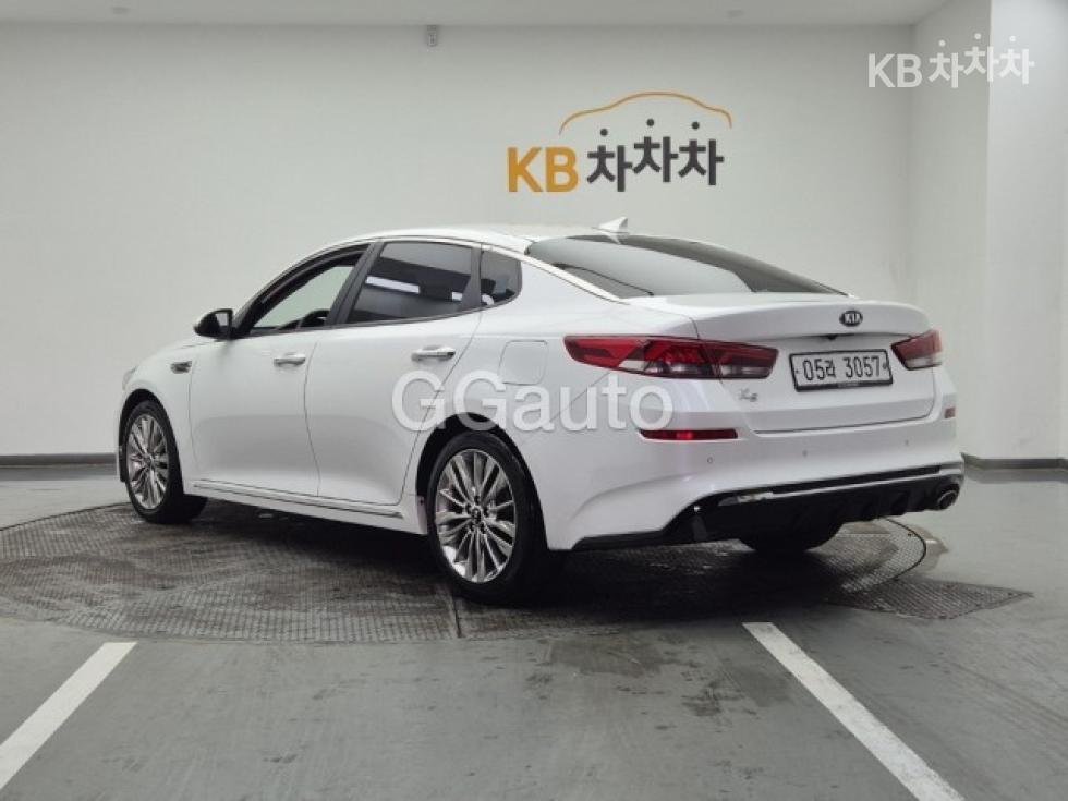 2020 - kia k5