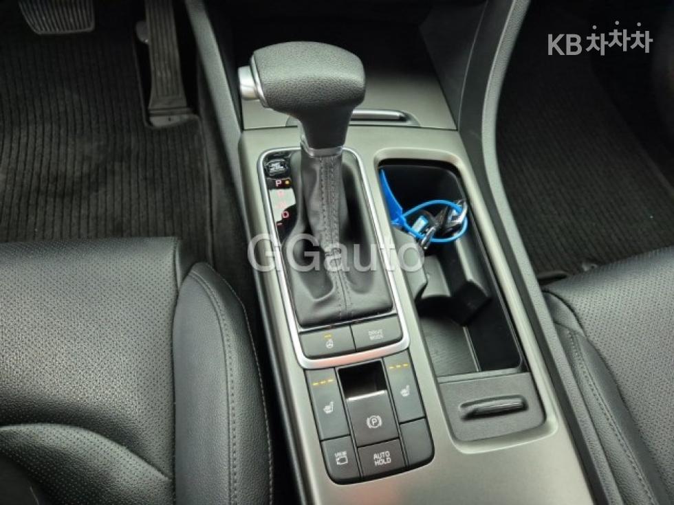 2020 - kia k5