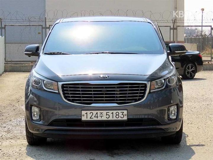Kia Carnival 2.2 Diesel Deluxe