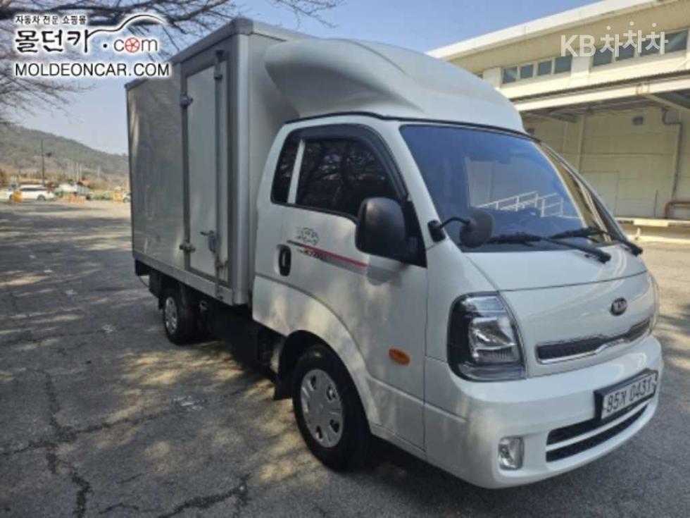 2020 - kia bongo iii