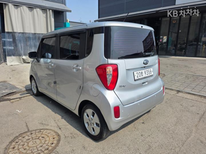 Kia Ray 1.0 Gasoline Deluxe Special 3